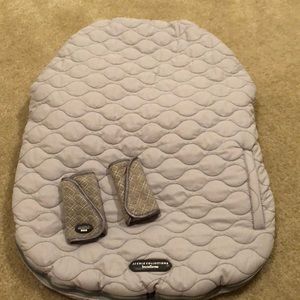 JJ COLE bundle me and strap covers